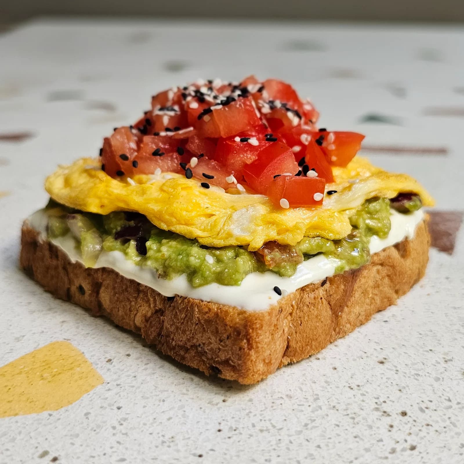 Tostada guacamole