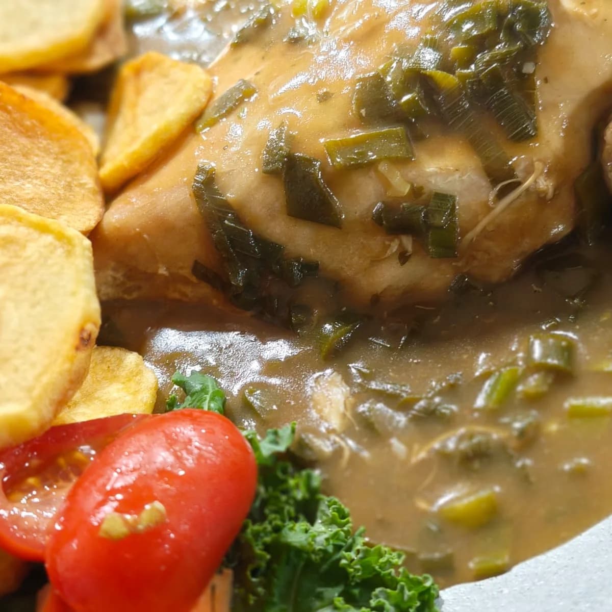 Chicken with green onions