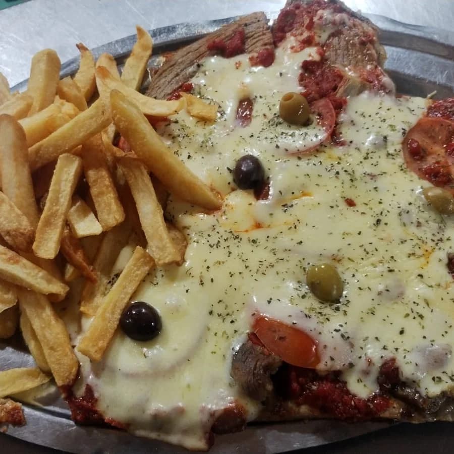 To the pizza