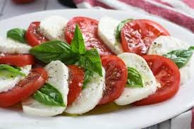 Mozzarella de búfala capresse