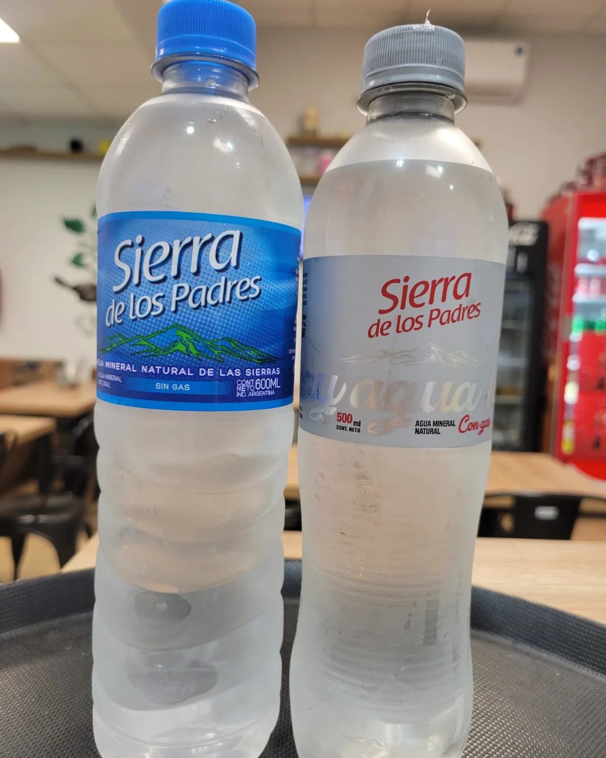 Agua con/ sin gas