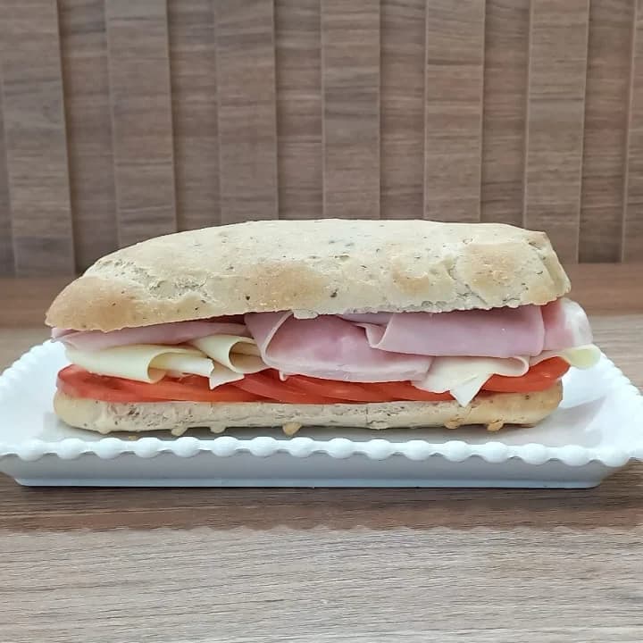 Baguetin Jamón, Queso y Tomate